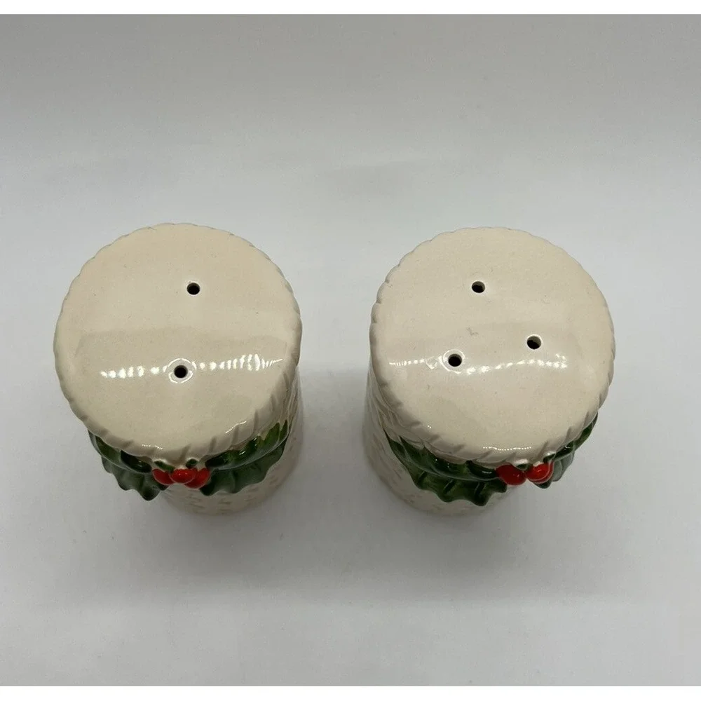 Vintage Otagiri Salt and Pepper‎ Shakers Christmas Holly and Berry Basket Weave